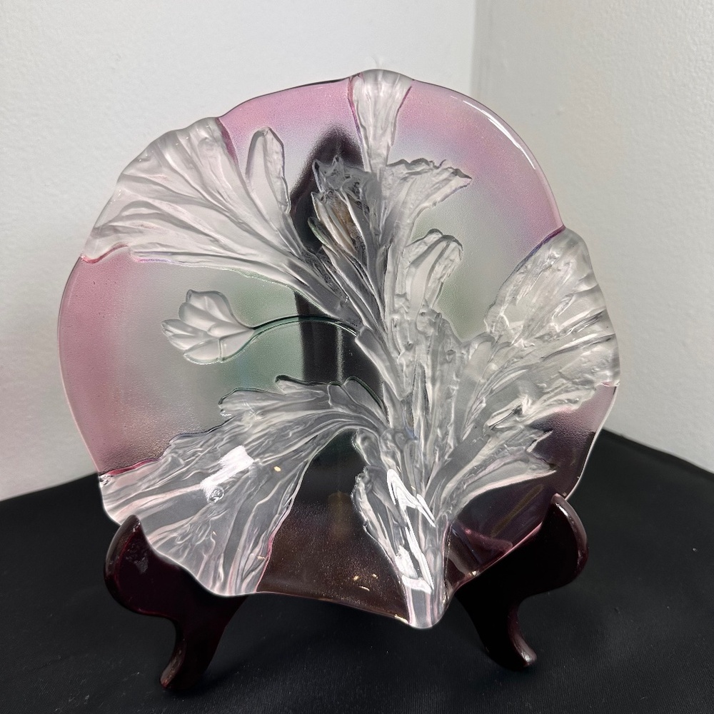 Vintage Savoir Vivre Plate – Artesia Nouveau Design  Embossed Flower and Leaves